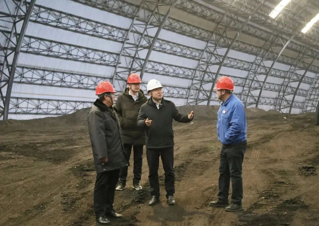 华电内蒙古公司党委书记那仁满都拉赴乌达公司督导2024年度民主生活会并调研